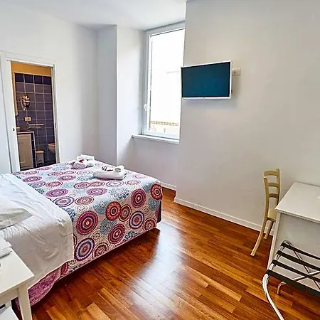 Bb Homeitaly Bed & Breakfast 3*