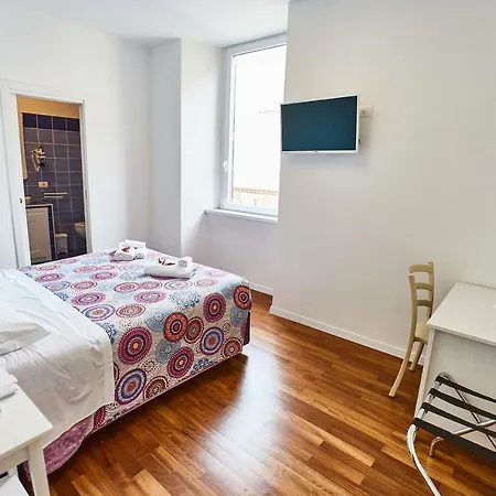 Bb Homeitaly Bed & Breakfast